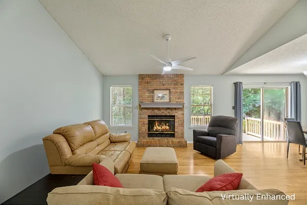 1835 Folkstone Rd — Photo 4