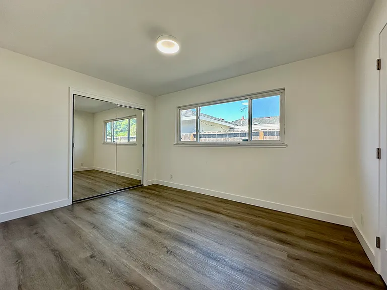 1544 San Joaquin Ave — Photo 10