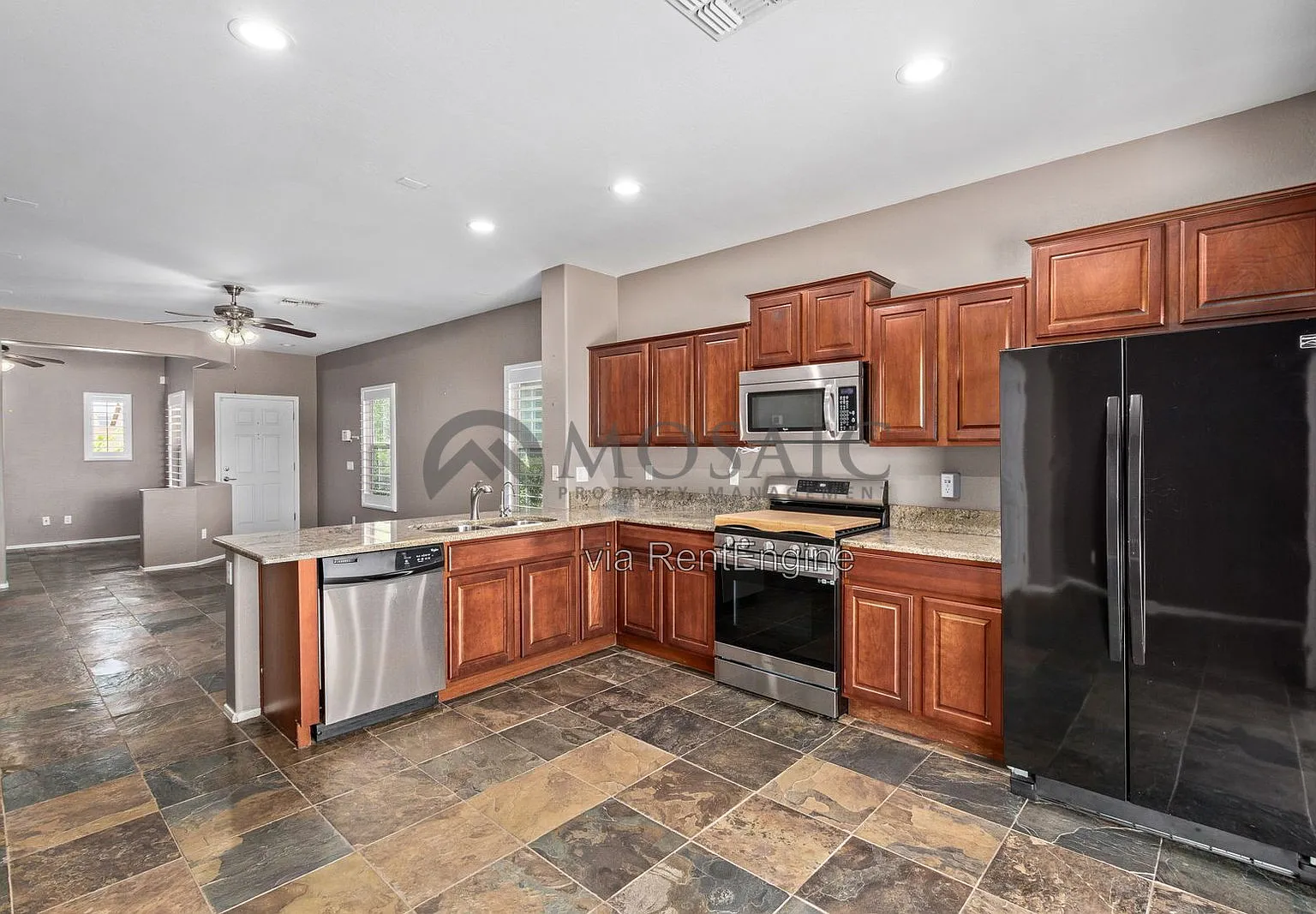 2 bed, 2.0 bath, 1251 sqft, $1,740 — Photo 4