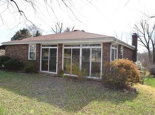 326 Dorseyville Rd, Pittsburgh, PA 15215