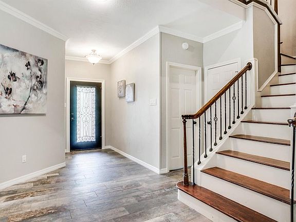 4th image of 701 Saddlebrook Dr