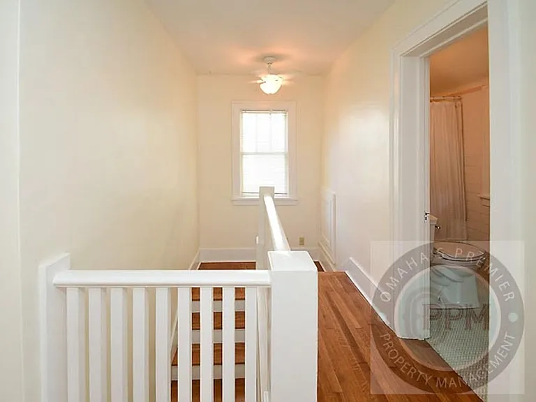 4806 Webster St — Photo 12