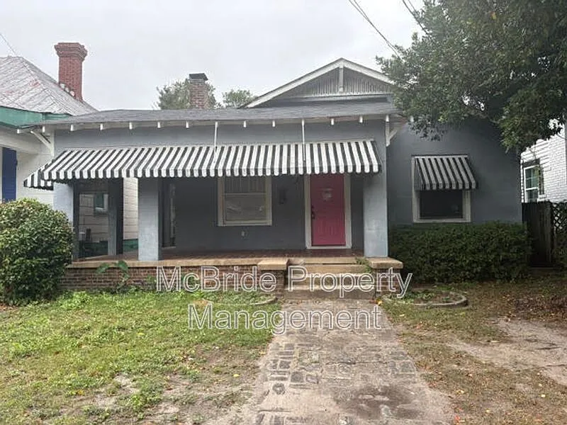 2 bed, 1.0 bath, 1183 sqft, $1,250 — Photo 1