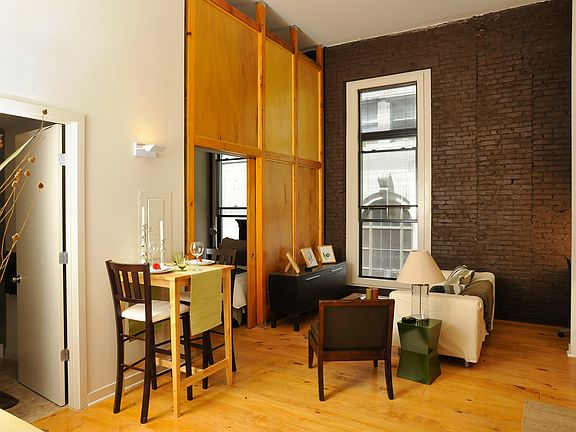 2nd image of 1512 Walnut St APT 405