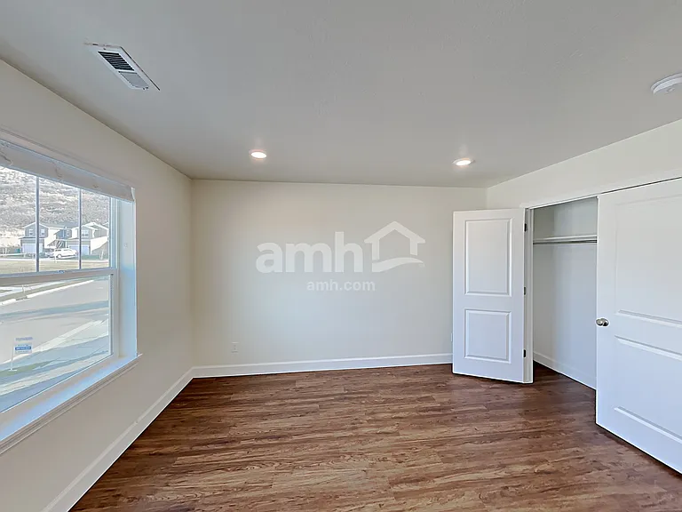 2992 S Village Dr — Photo 20