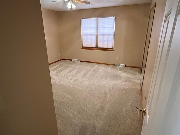 3rd image of 1175 Commonwealth Ave NE #4
