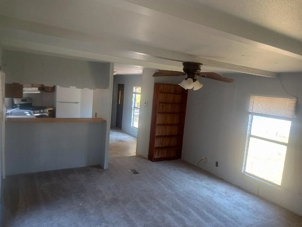 2 bed, 1100 sqft, $750 — Photo 4