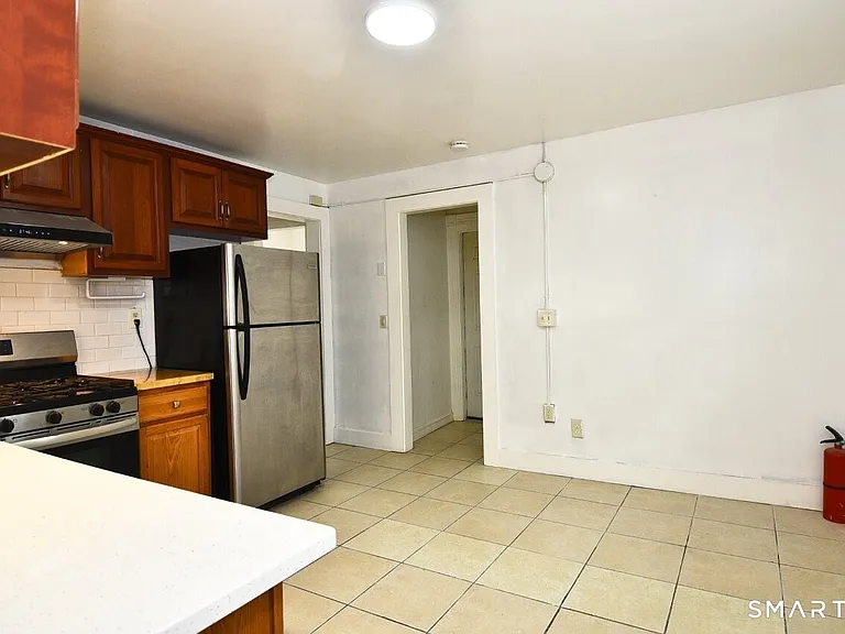 2455 North Ave — Photo 4