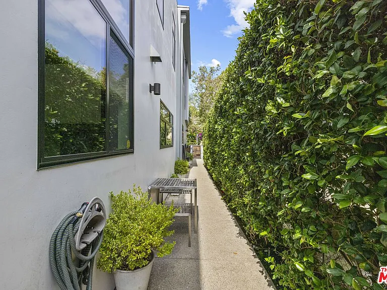 802 N Harper Ave — Photo 10