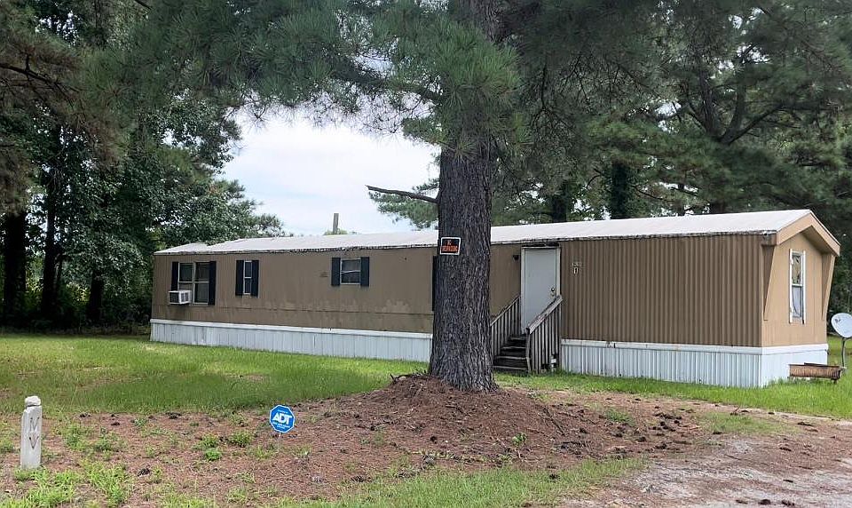 View of the front of the house