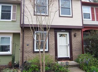 8454 Sugar Creek Ln, Springfield, VA 22153