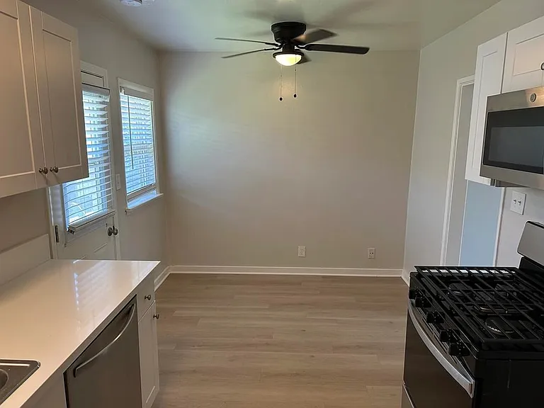 647 E Birch St #661C — Photo 15