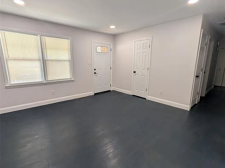 2800 Dalecrest Dr — Photo 4