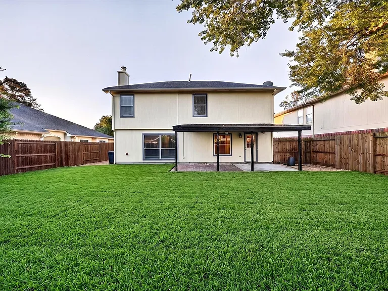 11526 Socorro Ln — Photo 35