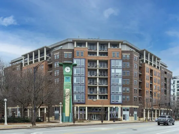 437 W Division St APT 808, Chicago, IL 60610
