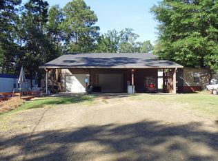 124 Valley Forge Ln, Zavalla, TX 75980