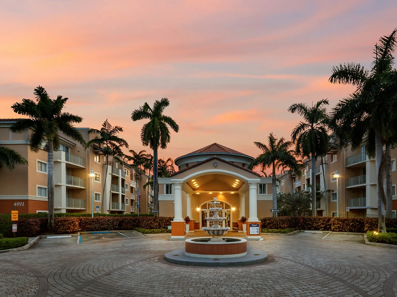 Sunrise Village Apartments — Photo 3