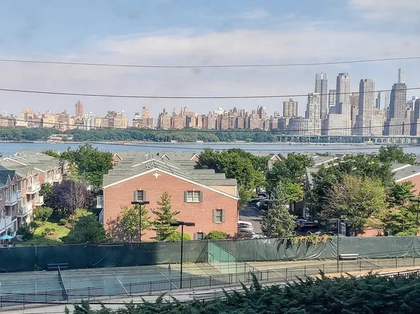 7002 Blvd East image 4 of 31