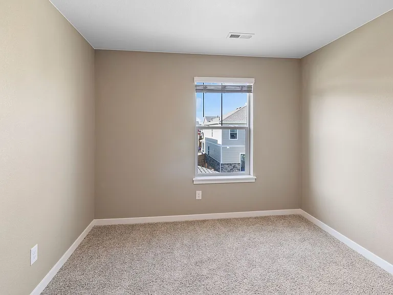 827 N Quatar St — Photo 17