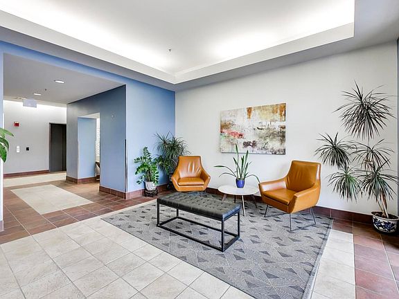 2nd image of 4848 N Sheridan Rd APT 203