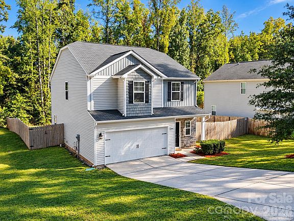 2nd image of 2647 Dellinger Dr