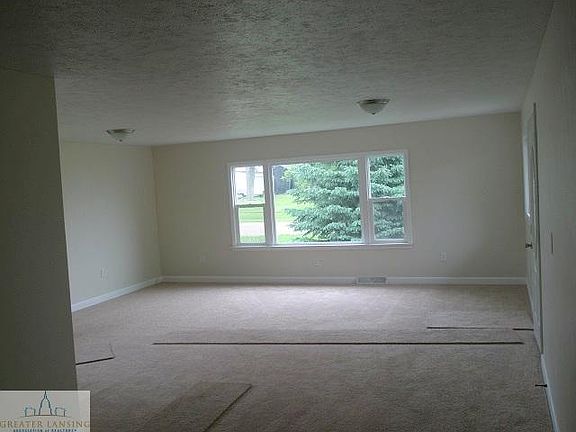 2nd image of 318 S Dunbar St