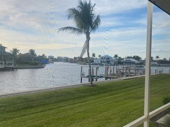 206 Waterway Ct, Marco Island, FL