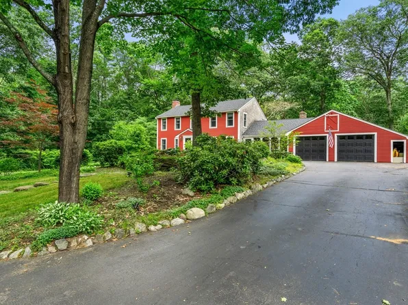 8 Roberts Rd, Boxford, MA 01921