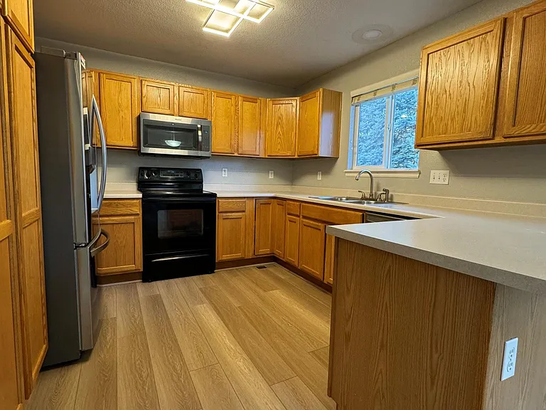 3255 E 105th Pl — Photo 10