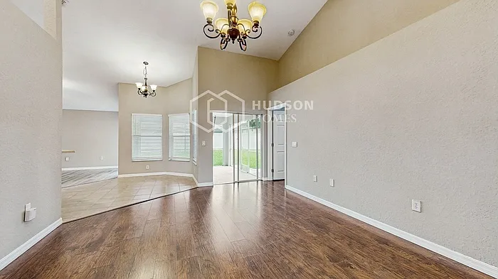 2611 Pine Valley Dr — Photo 5