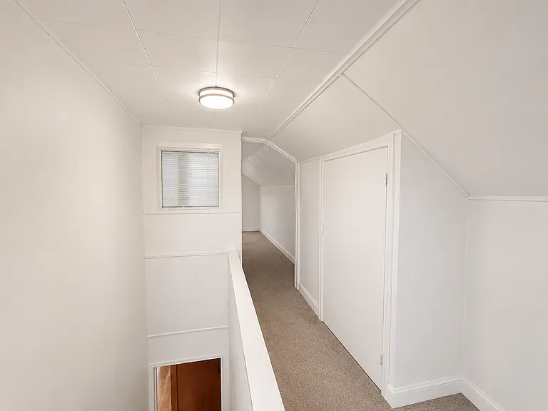 15 Tyler St — Photo 3