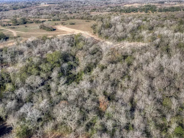 19 Prairie Blossom Way, Brenham, TX 77833