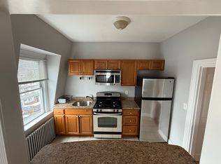 579 E Broadway #3, Boston, MA 02127