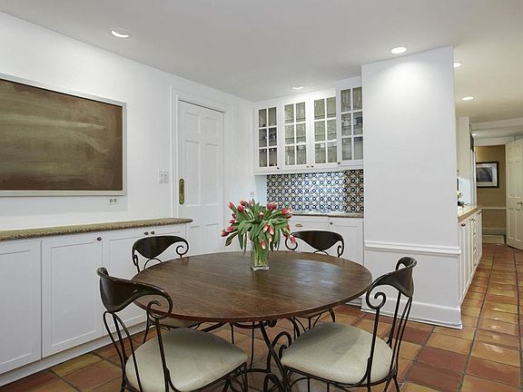 4th image of 1133 Park Ave #3W