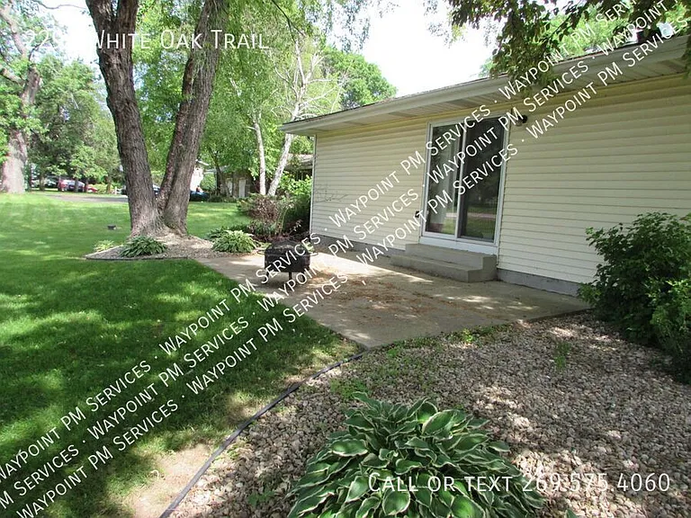 2291 White Oak Trl — Photo 1