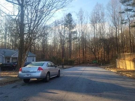 4th image of 900 Plainville Dr SW
