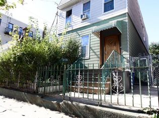 1861 Grove St, Flushing, NY 11385