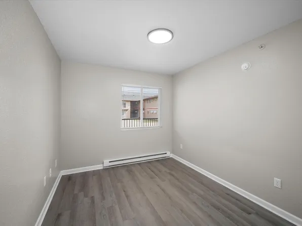 Toledo Circle Apartments, 3414 Dorr St #2, Toledo, OH 43607