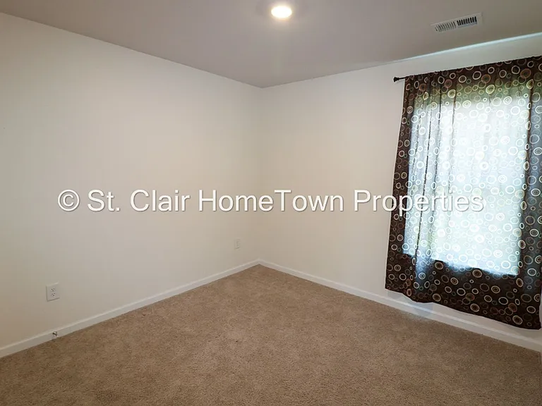 80 Cypress Ct — Photo 16
