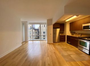 885 6th Ave APT 20A, New York, NY 10001