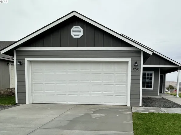 395 Costanza Ave, Umatilla, OR 97882