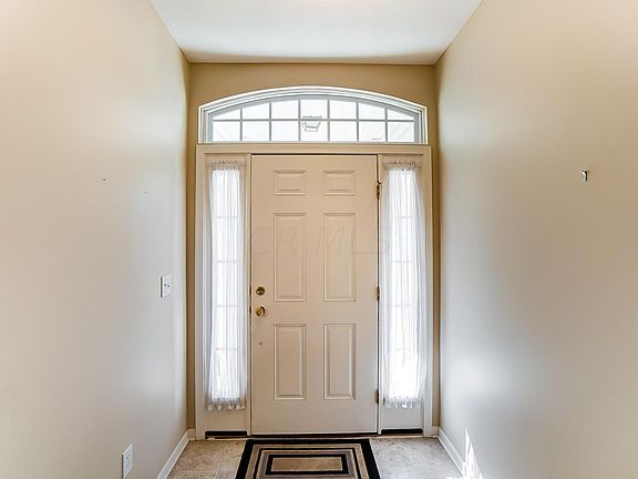 3rd image of 4989 Barkstone Dr