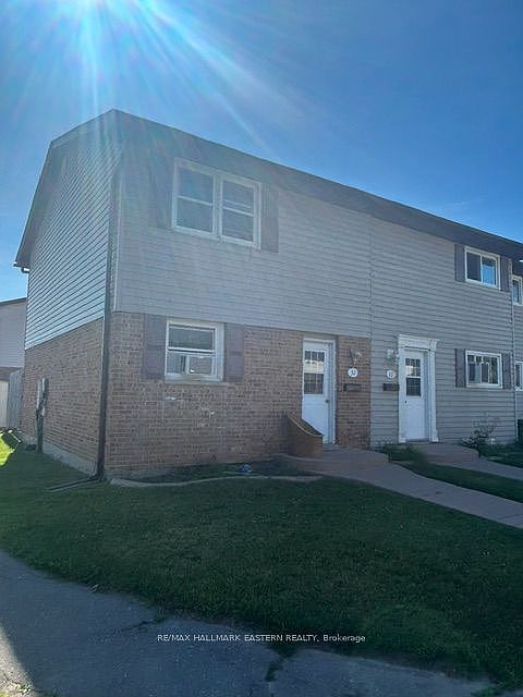 1st image of 996 Sydenham Rd #32