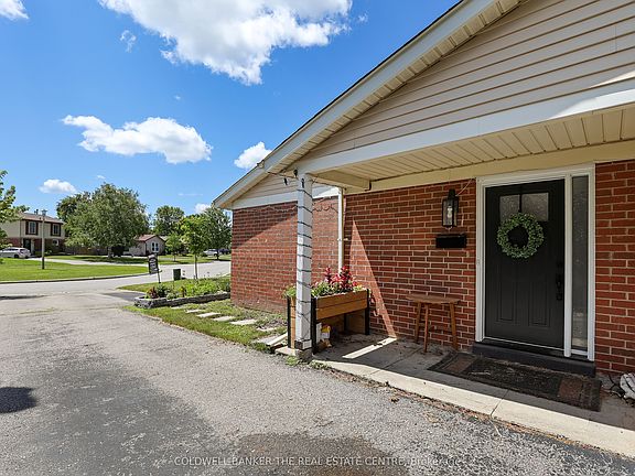 4th image of 404 Burnley Ct