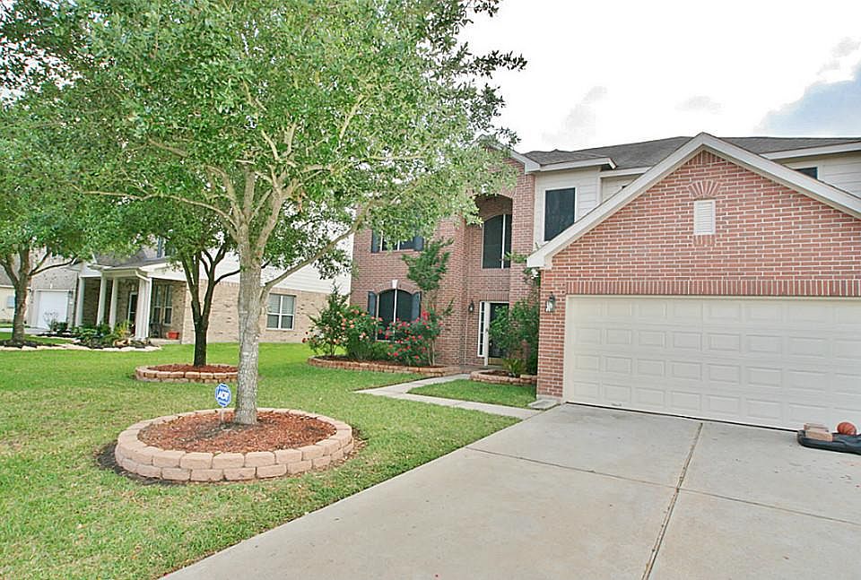 1st image of 14927 Cypress Waters Dr