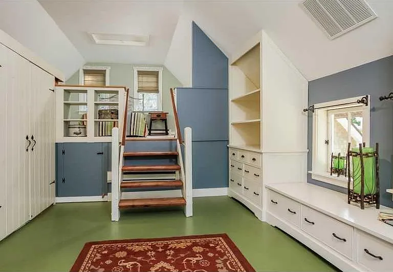 49 Sanford Ave — Photo 9