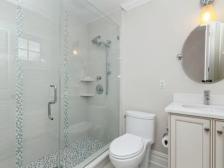 15 Woodland Rd — Photo 23