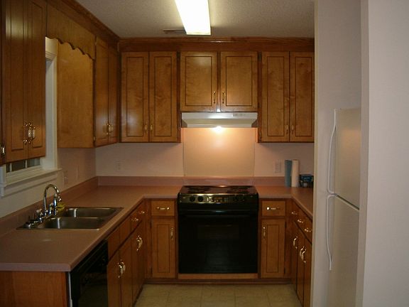 Kitchen, with all appliances