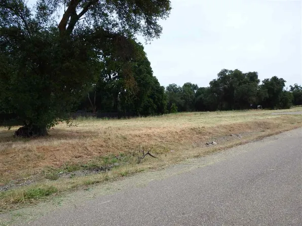 2 Josie St, Los Molinos, CA 96055