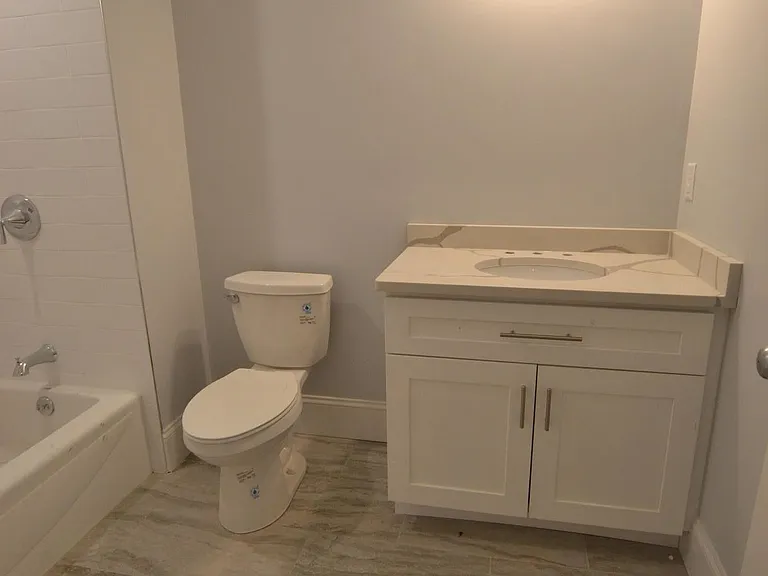 18 Murdock St #10 — Photo 6